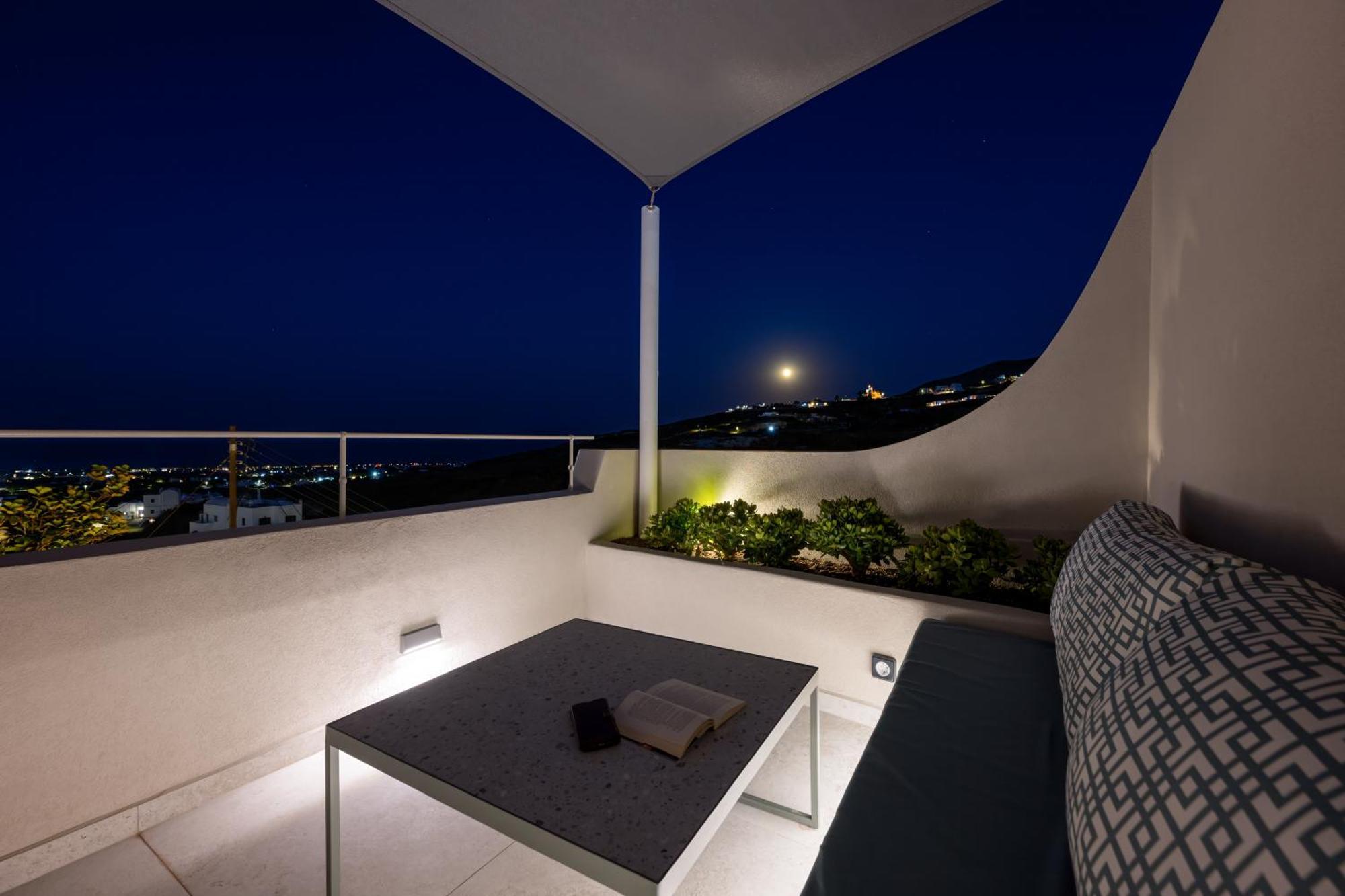 Galaria Serenity Suites Vóthon Екстериор снимка