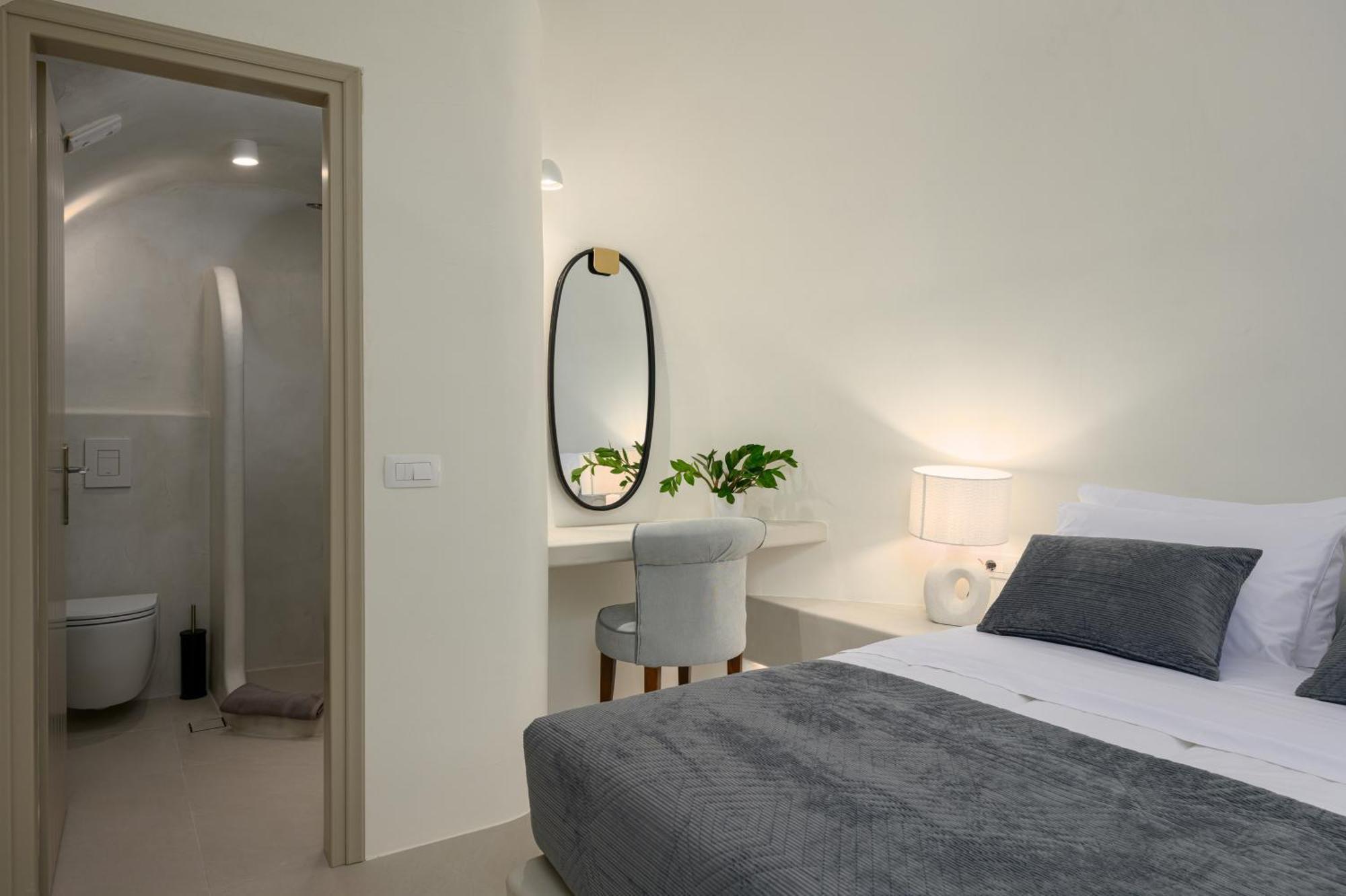 Galaria Serenity Suites Vóthon Екстериор снимка
