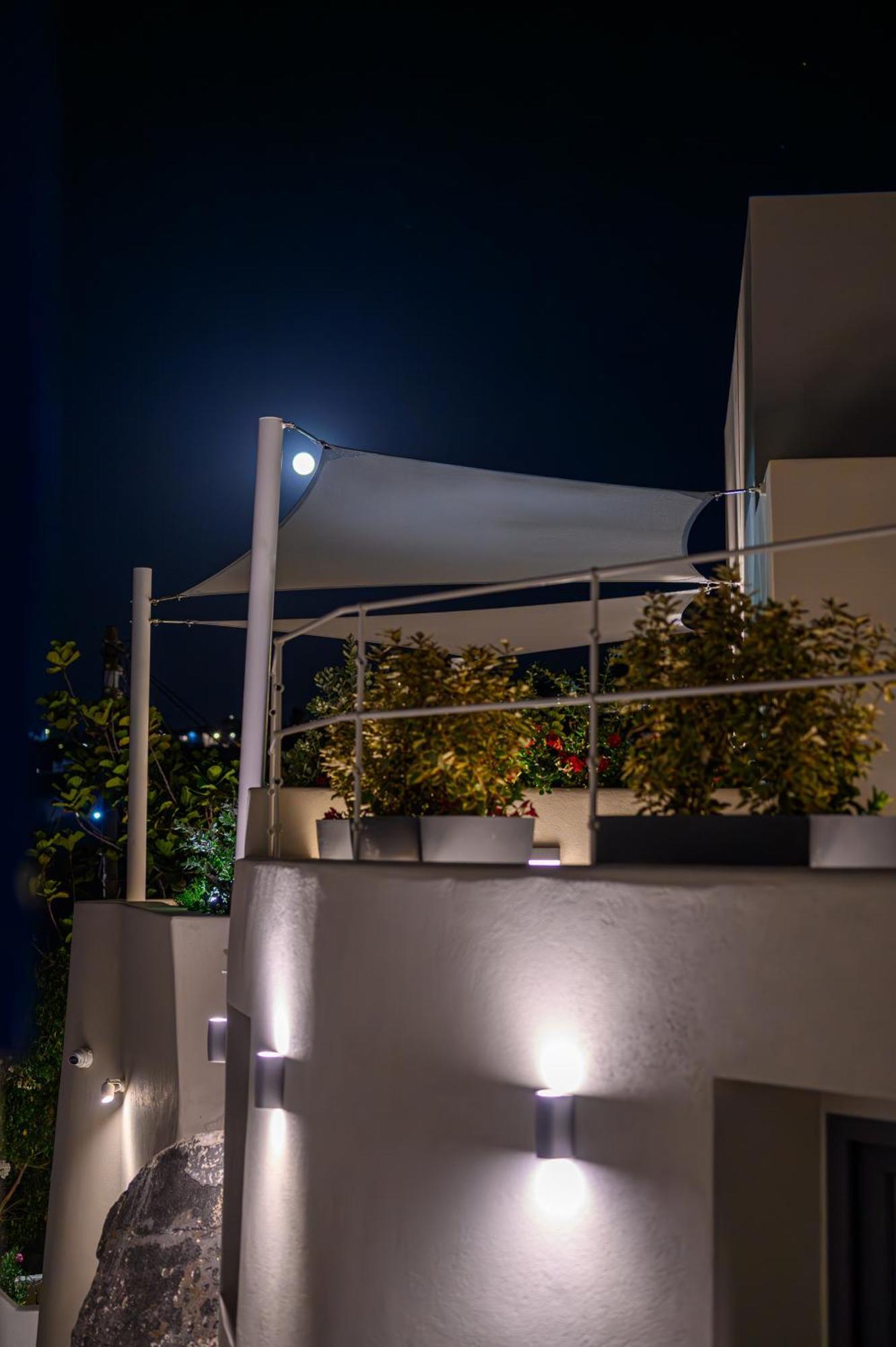 Galaria Serenity Suites Vóthon Екстериор снимка